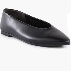 Seychelles Black Leather Pointed Toe Flats